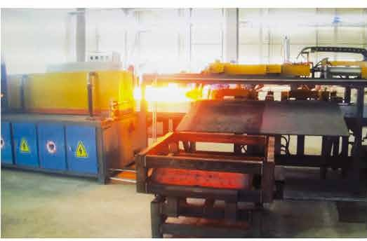 Fully automatic induction heating system for forging forming