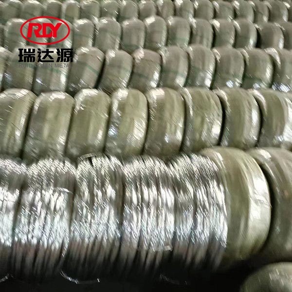 Galvanized spring steel wire