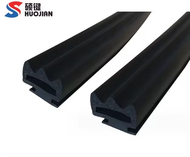 Automotive parts sealing strip rubber strip mechanical parts EPDM sealing strip