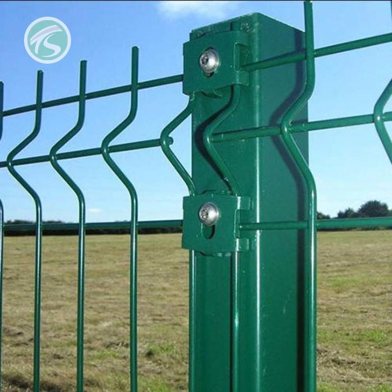 Welded Wire Fence Panels 3D Curved Wire Mesh Fence With Bulb Wire Fence