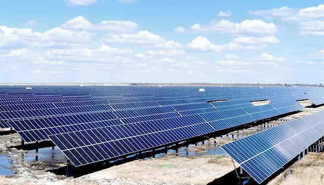 The 11th Bureau of Water Conservancy and Hydropower has signed the first large-scale photovoltaic operation and maintenance project in the African market.