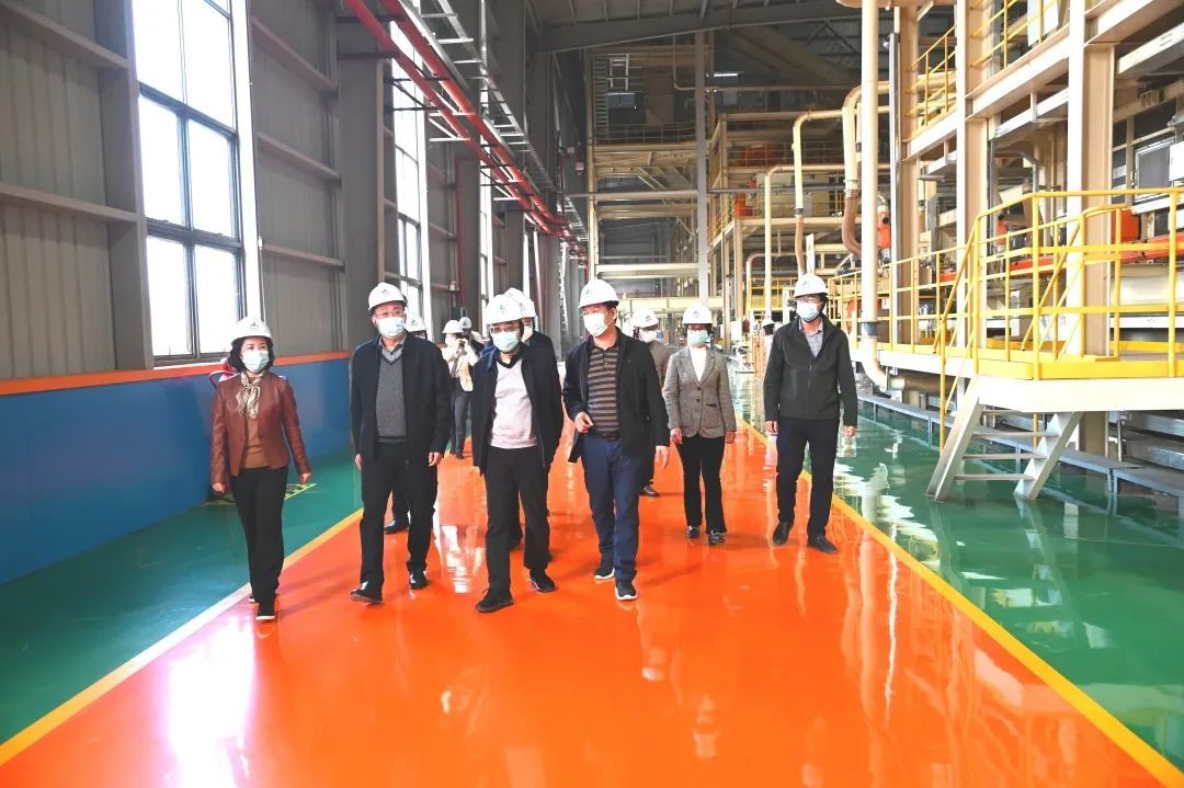 歐陽進就沿邊產業(yè)園區(qū)建設工作調研祥盛公司