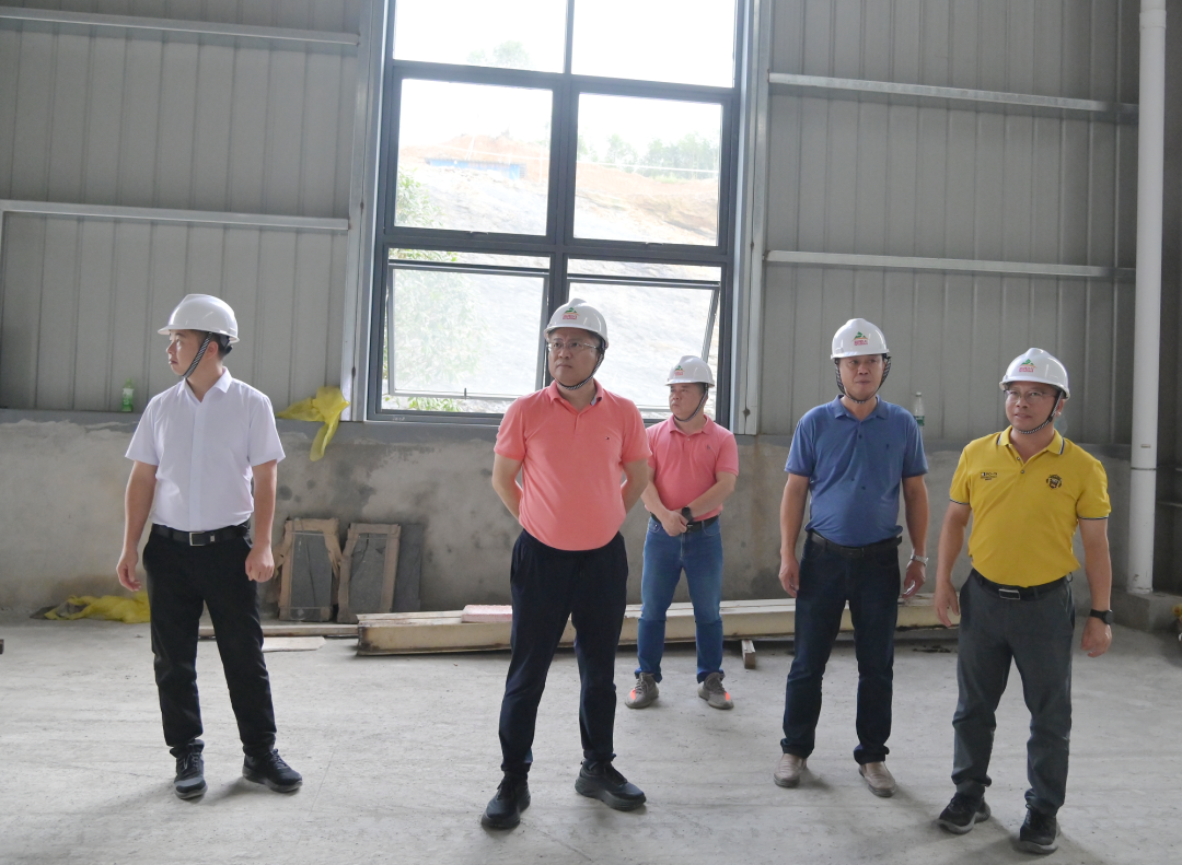 龐贊松調研環(huán)江公司項目建設