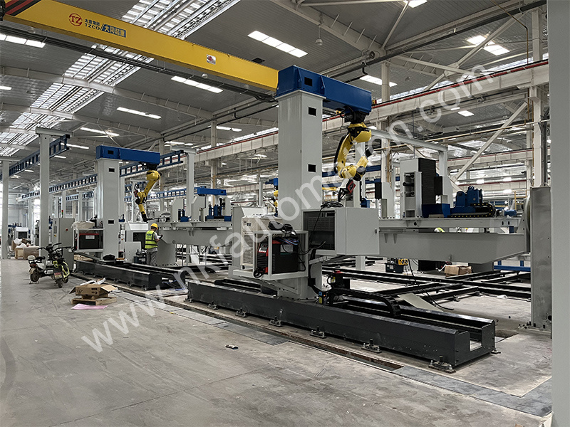 linear rail and inverted cantilever supporting Fanuc robot linear rail and inverted cantilever supporting Fanuc robot