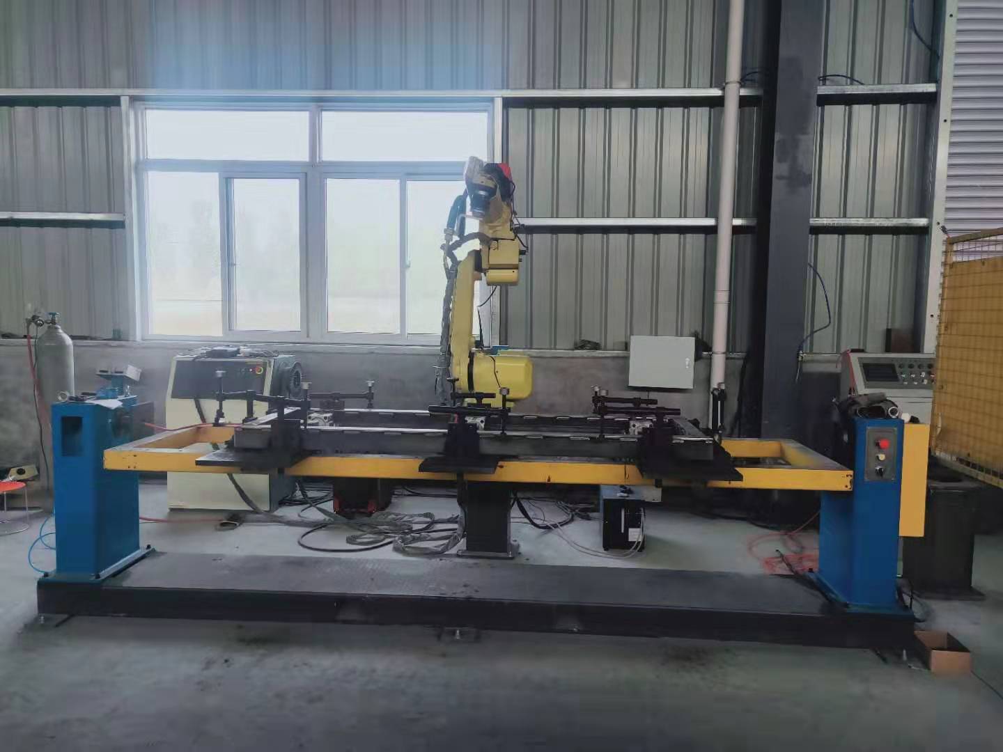 Robot automatic welding workstation Robot automatic welding workstation