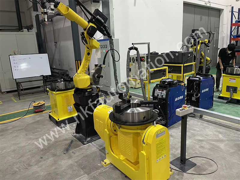 Two-axis P type positioner supporting Fanuc welding robot Two-axis P type positioner supporting Fanuc welding robot