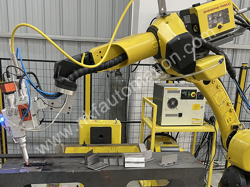 Fanuc robot automatic laser welding