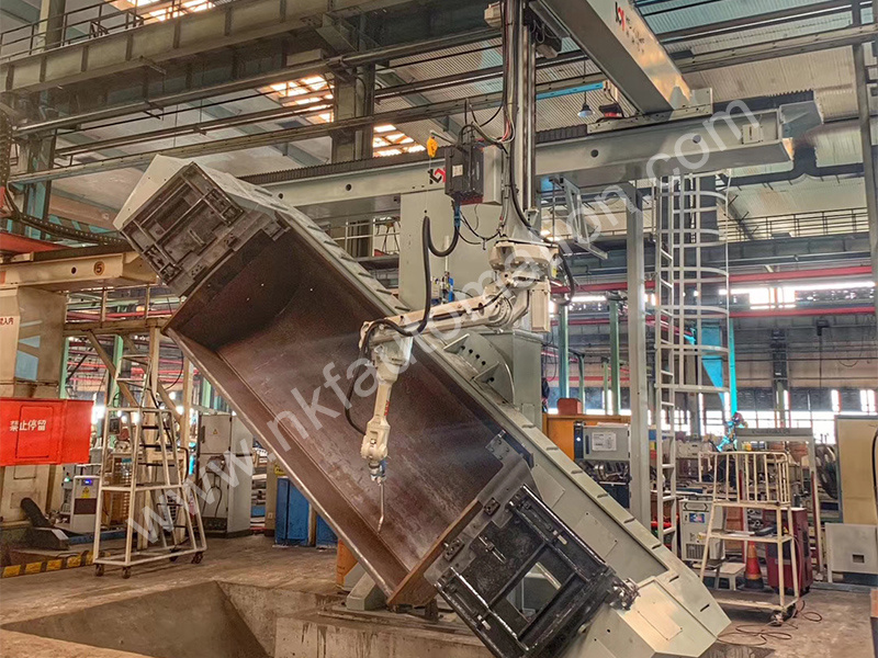 Three-axis linear rail supporting ABB welding robot Three-axis linear rail supporting ABB welding robot