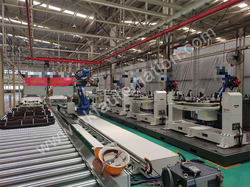 Yaskawa Robot and Two-Axis U-shaped Positioner Automatic Handling and Welding Automotive Parts Yaskawa Robot and Two-Axis U-shaped Positioner Automatic Handling and Welding Automotive Parts