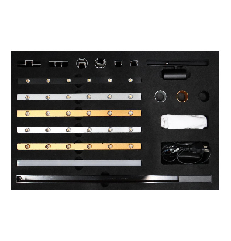 V13 Magnetic track light