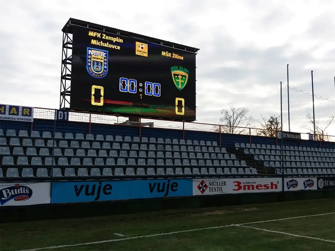 Enhance Your Sports Stadium Experience with Cutting-Edge LED Displays