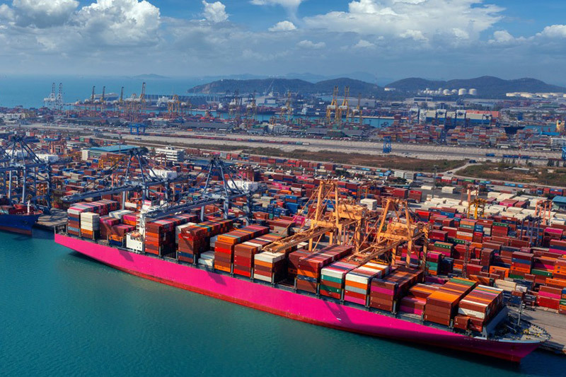 How to Select the Right Barge Construction Services for Your Needs