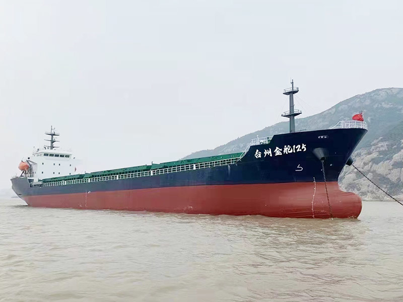Navigating the Seas: The Role of Sand Transport Vessels in Construction
