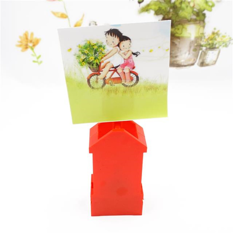Unlocking Creativity: The Versatile Magnetic Memo Holder for Crafting Professionals