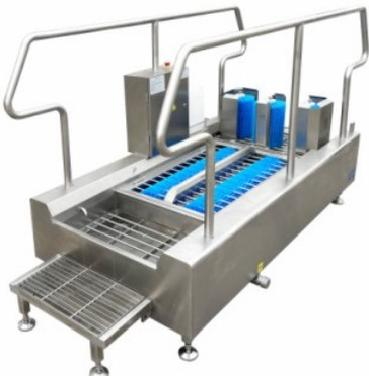 Fully automatic shoe cleaning machine
