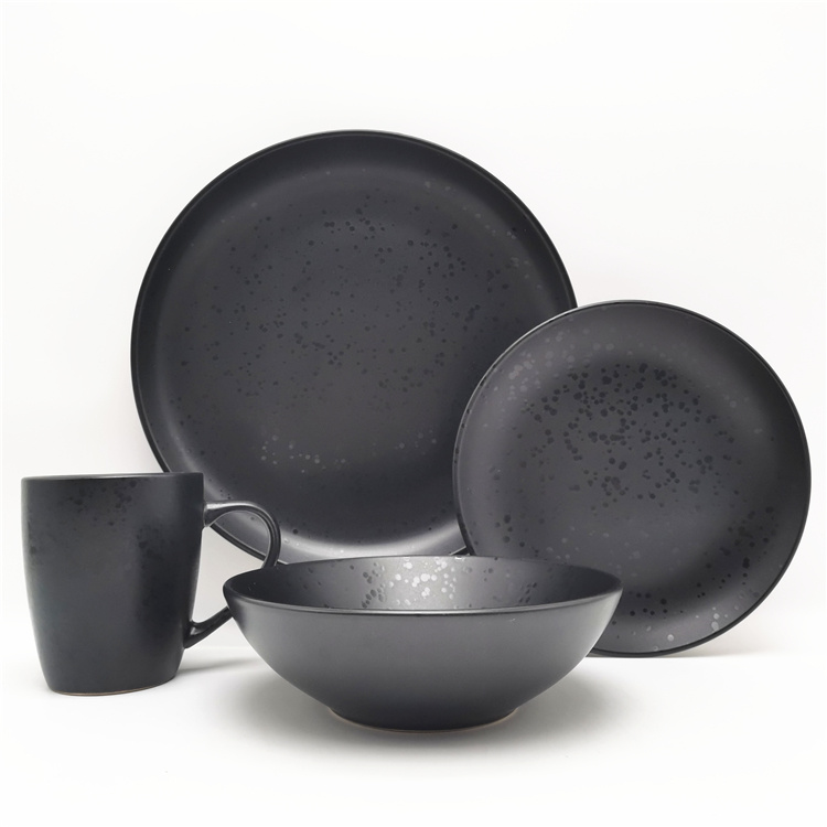 Matte Black Color Glazed Stoneware Dinnerware Supplier