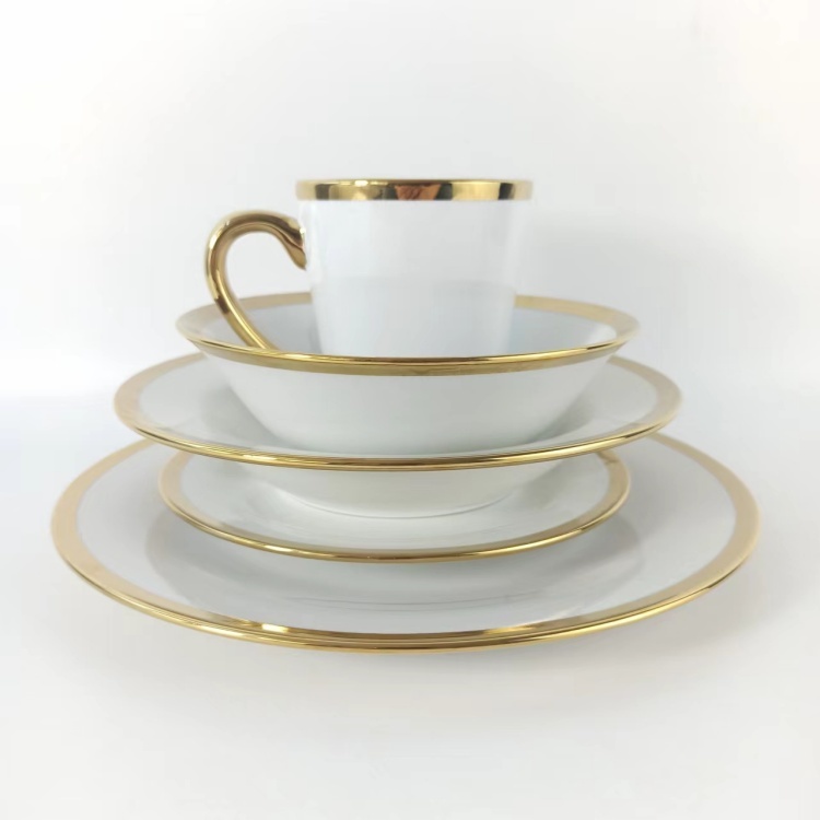 White porcelain electroplated tableware set can be customized