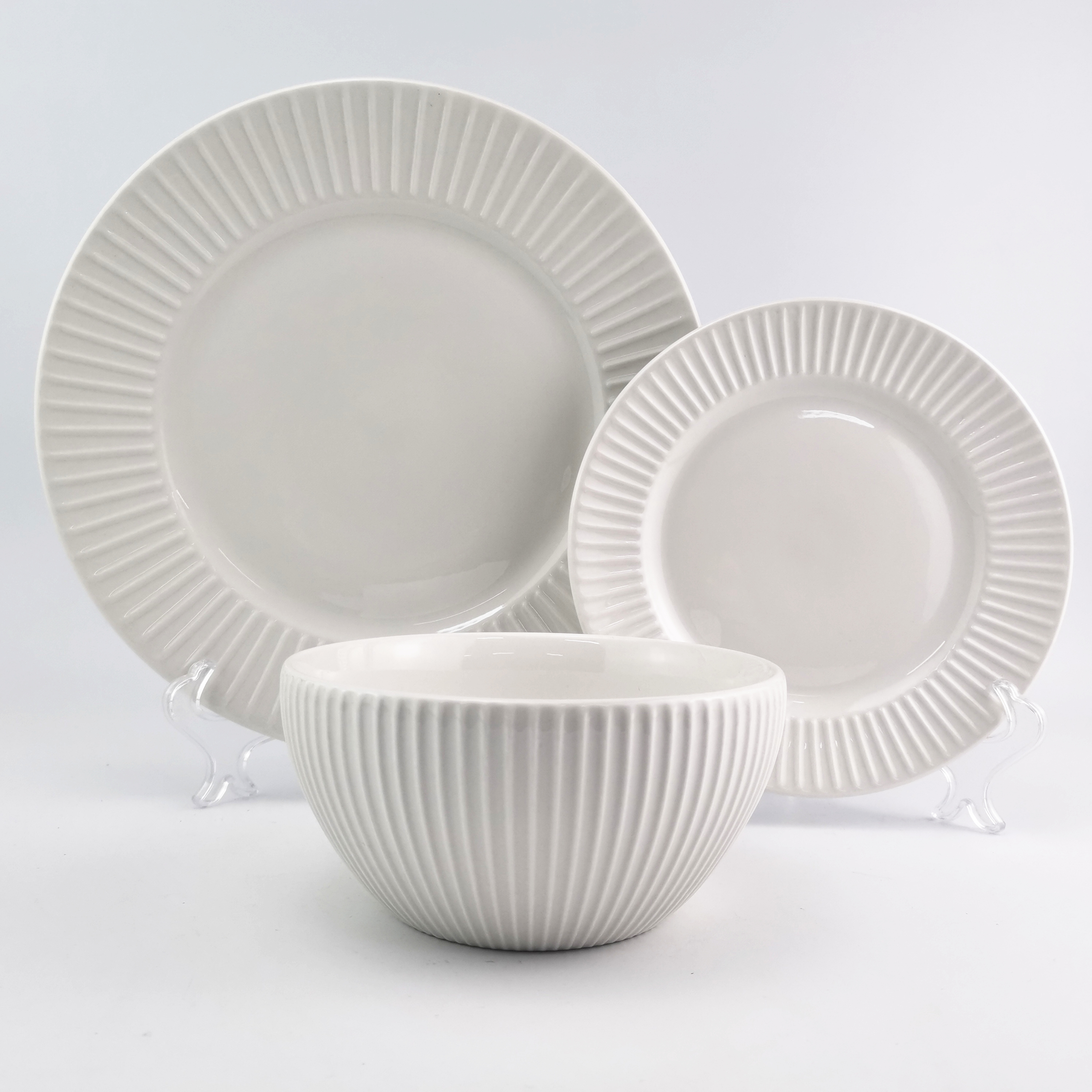 thread line embossed white porcelain dinner set