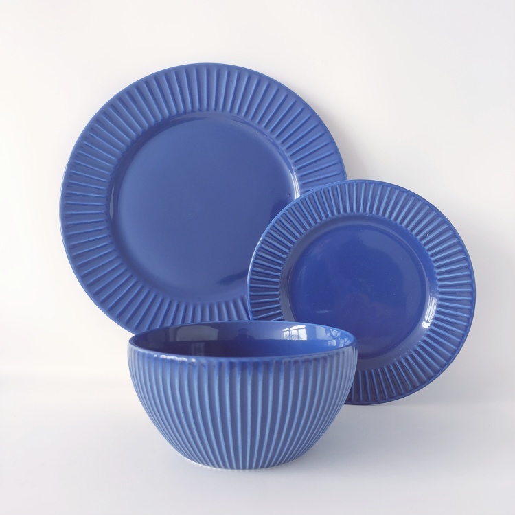 ceramic blue colo glaze dinner set with embossed