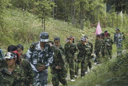 山野行軍-戶外拓展訓練