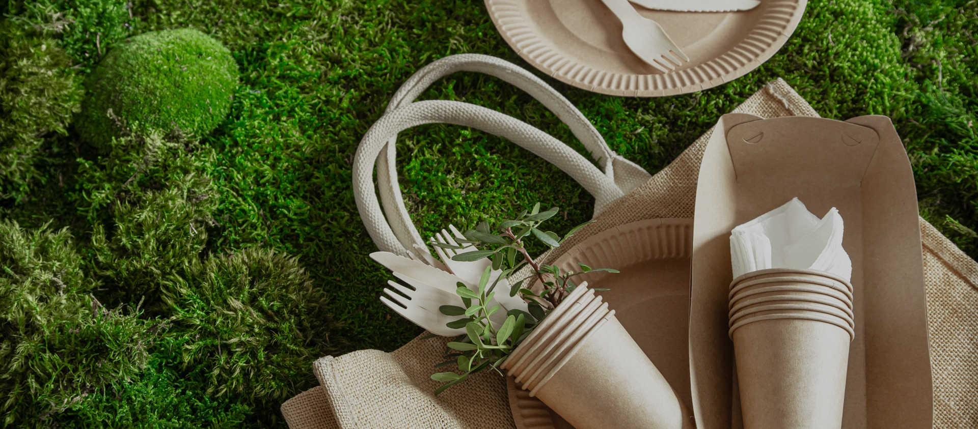 COMPOSTABLE FOOD PACKAGING THAT PUTS THE PLANET FIRST
