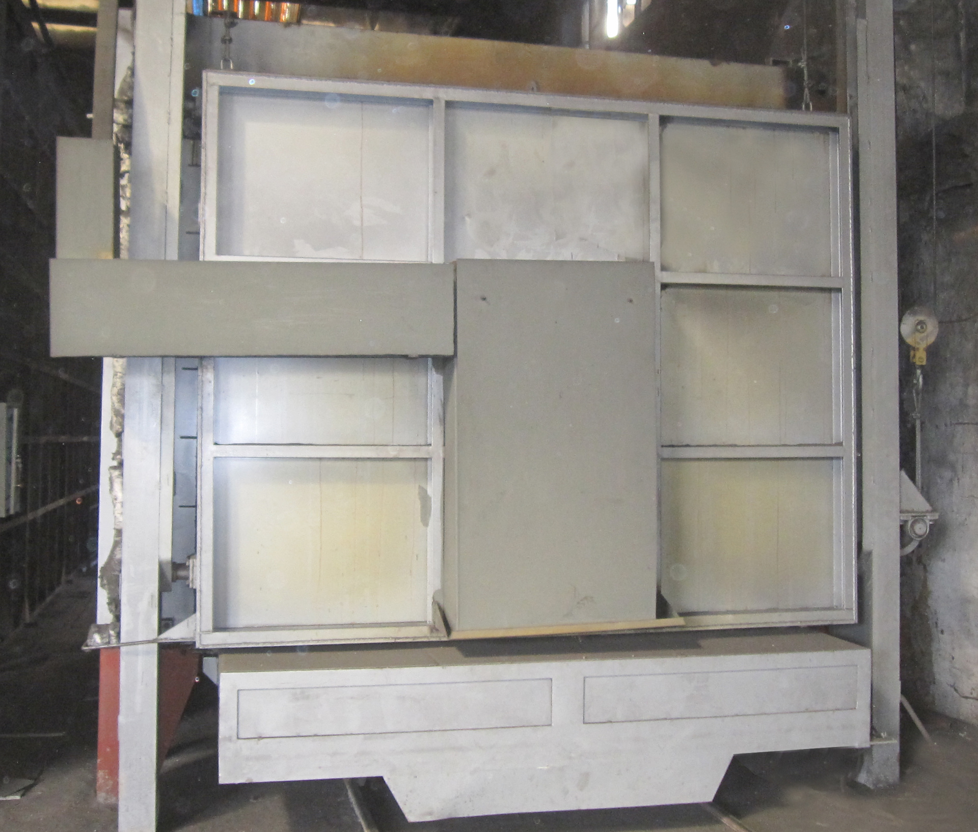 Car-type resistance furnace (normal furnace)