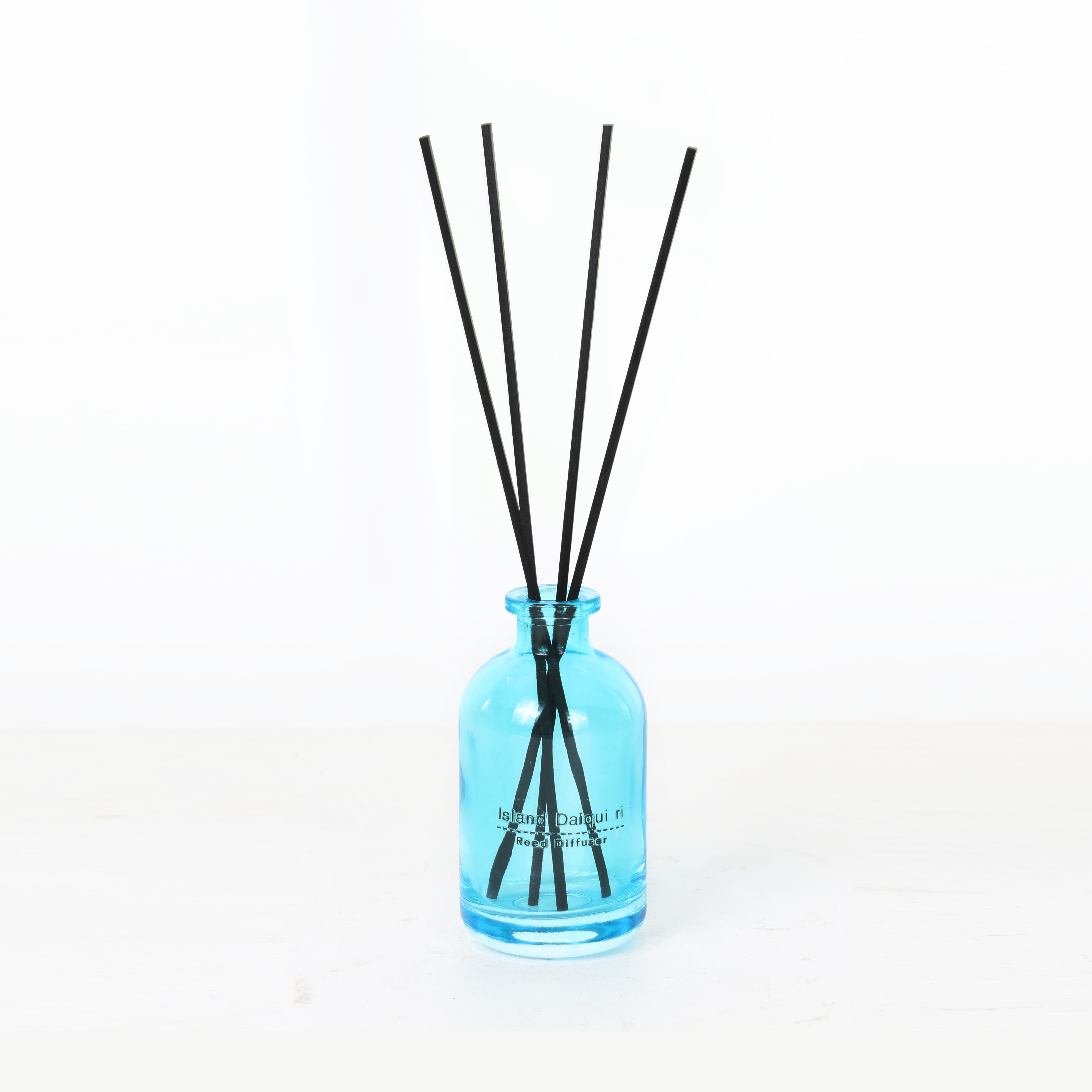 Light Tuiquoise - Island Daiquiri - reed diffuser