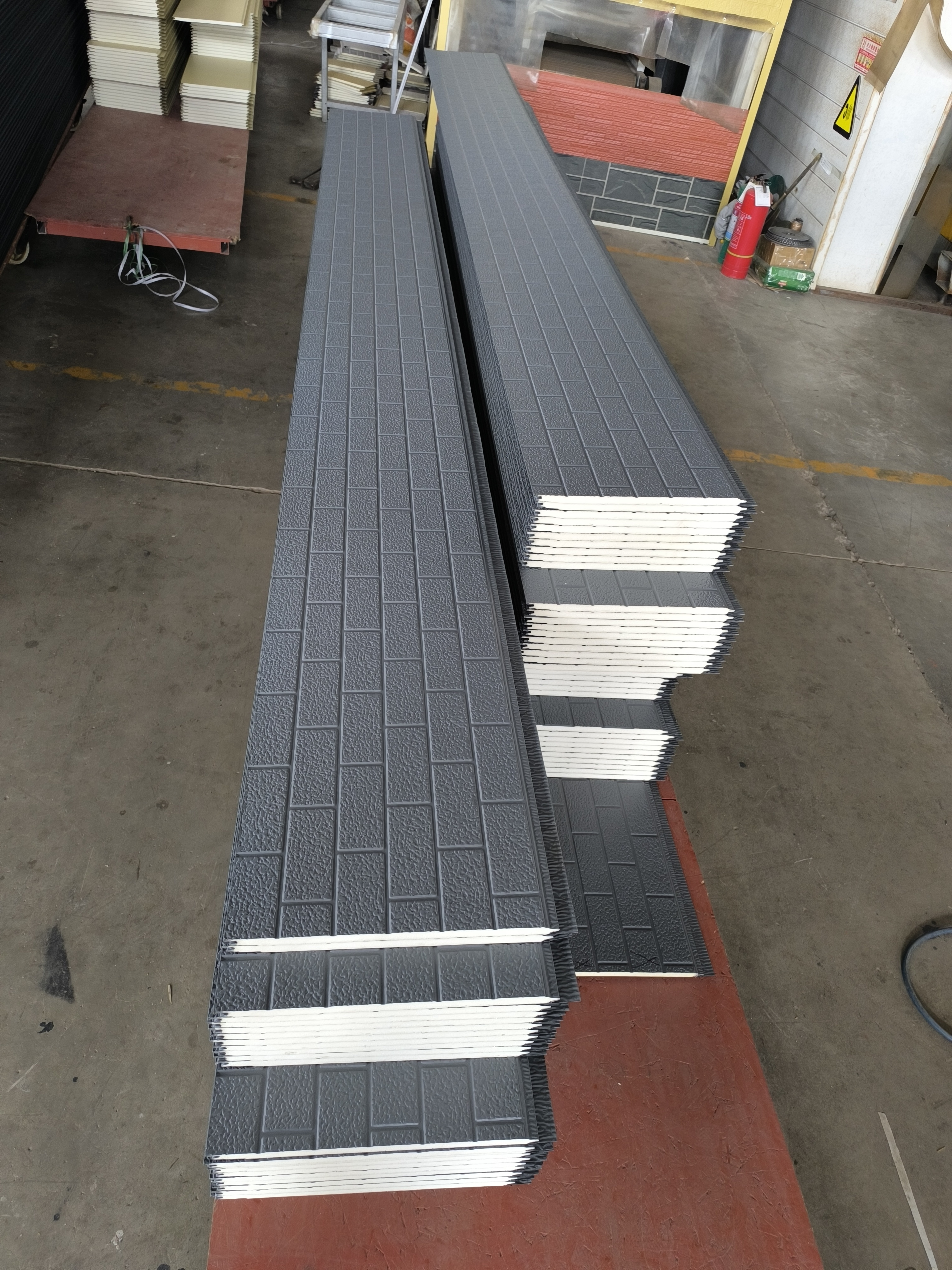 Double steel sheet ancient wall gray six bricks 1.6cm thickness PU Sandwich wall panel