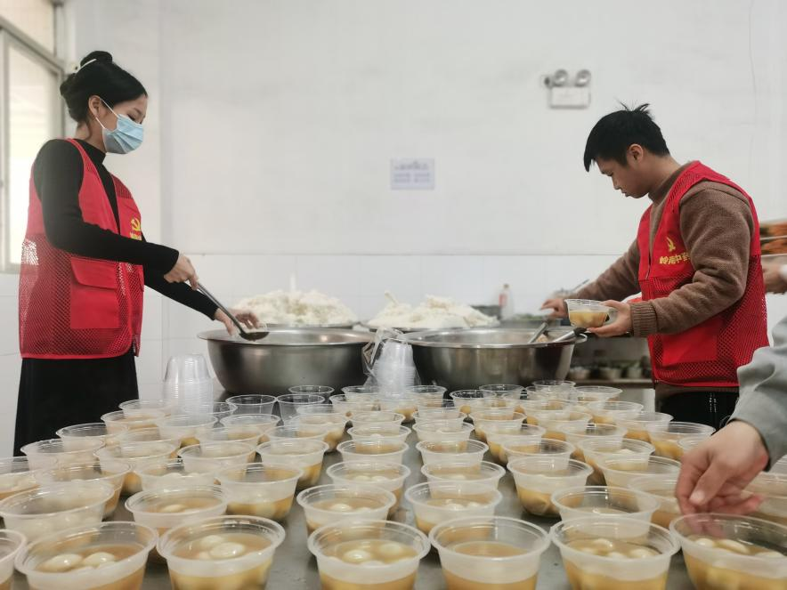 暖意元宵，共品团圆
