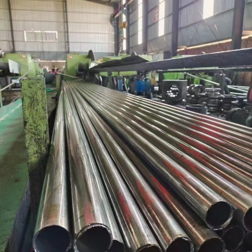 Innovative Designs and Applications of Stainless Steel Water Pipes