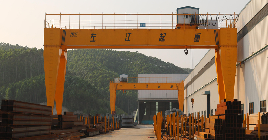 為什么說企業(yè)廠房一定要有一臺(tái)橋式起重機(jī)？它能帶給企業(yè)哪些好處？