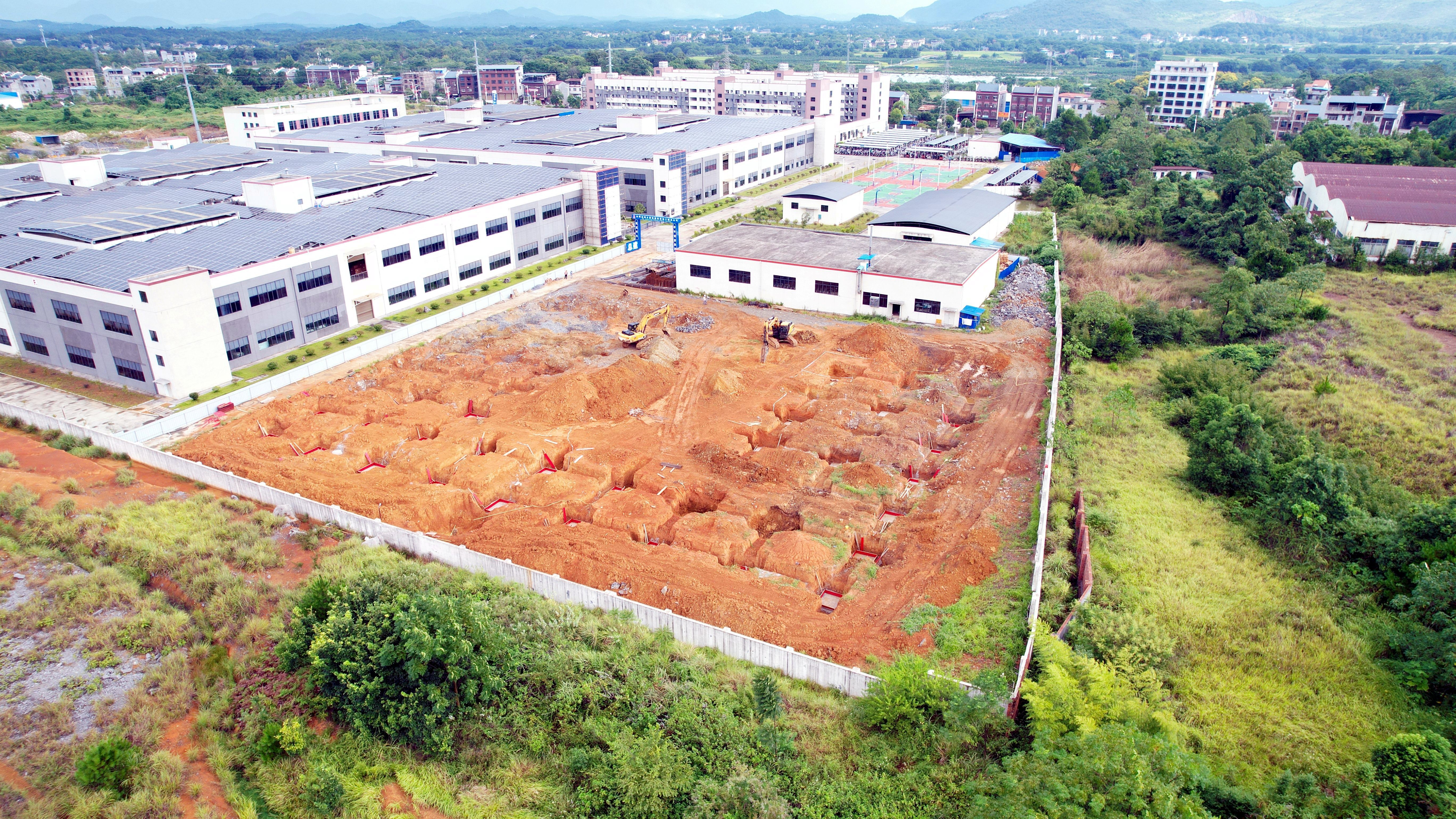 匠心筑基，安全護(hù)航！左江科工打造桂林賜佳鞋業(yè)高標(biāo)準(zhǔn)智能倉儲(chǔ)