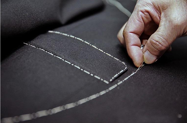Huludao Baige Garment Co., Ltd. specializes in customized school uniforms