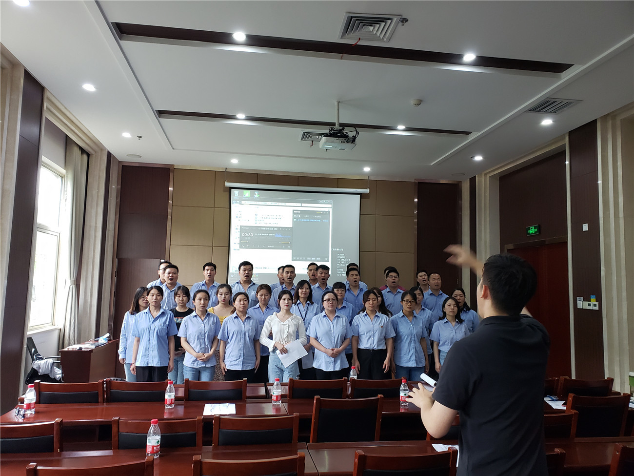 Luoyang Jinlu Cemented Carbide Tools Co., Ltd. participated in the “Stars Illuminate Central Plains Singing a New Era” in the High-tech Zone of the High-tech Zone-a mass chorus competition celebrating the 100th anniversary of the founding of the Communist Party of China