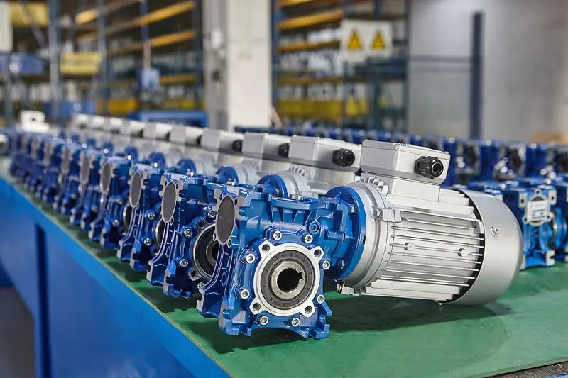 Distinguishing gears in gear reducers