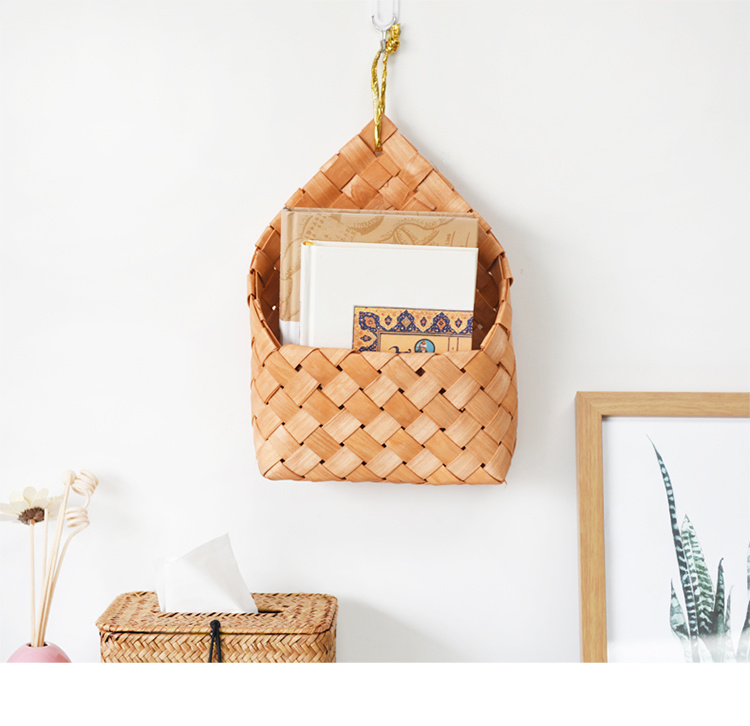 Japanese flower basket bamboo woven hanging basket kitchen tableware wall hanging home decoration basket Book sundry Storage