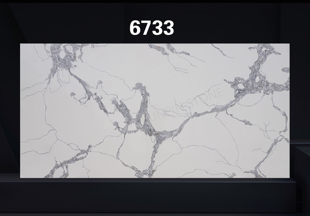 Ordinary quartz 6733