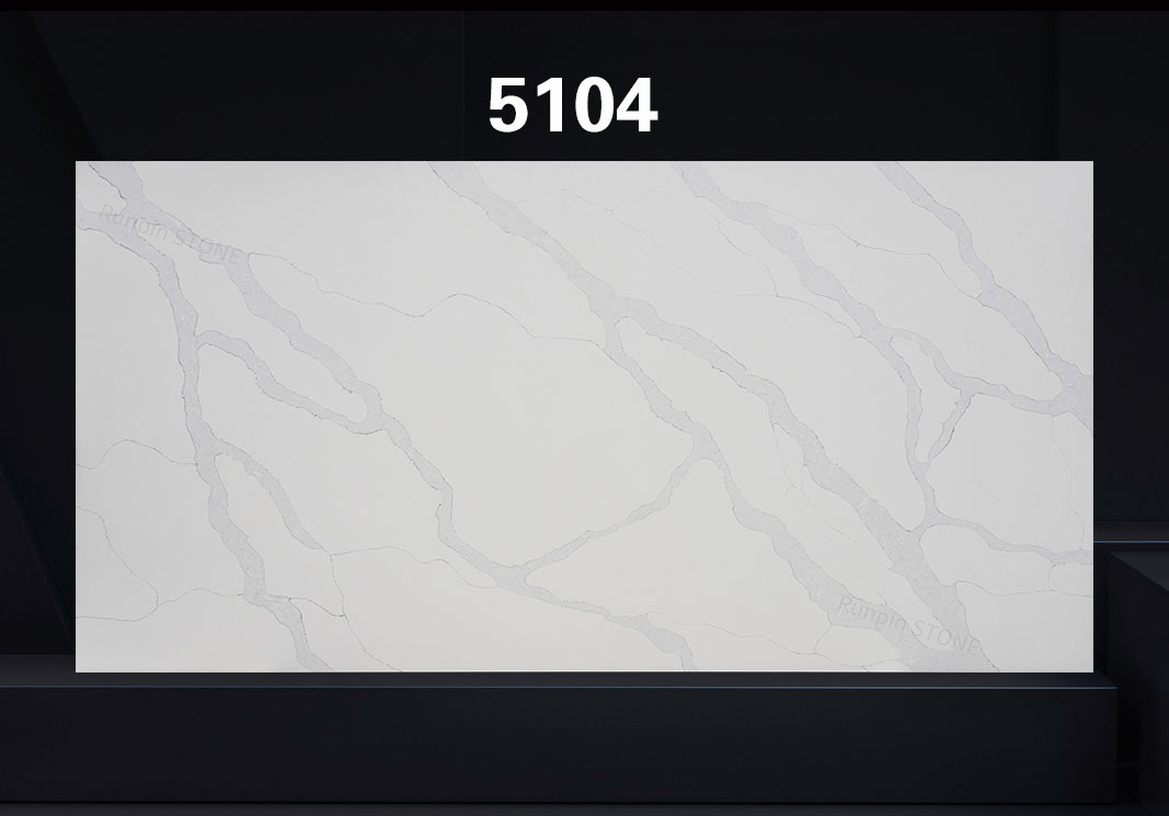 Ordinary quartz 5104