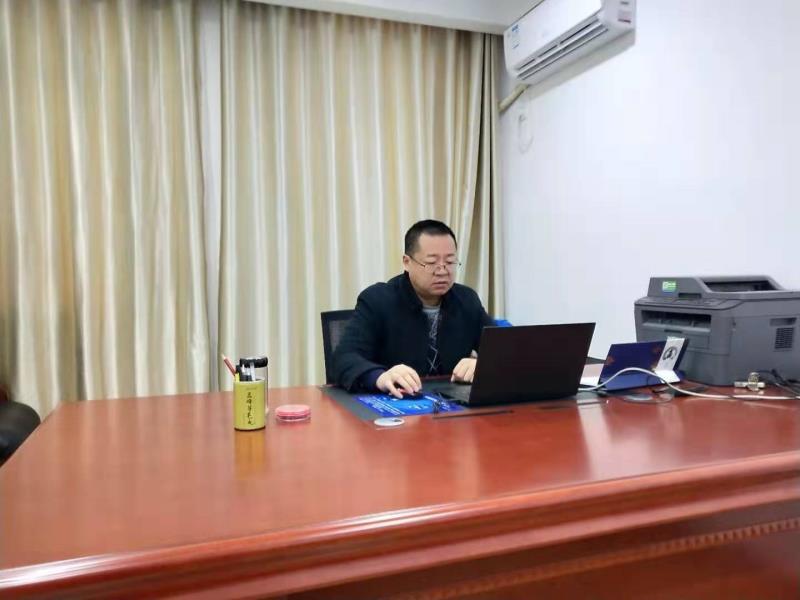 先進(jìn)個人——王洪