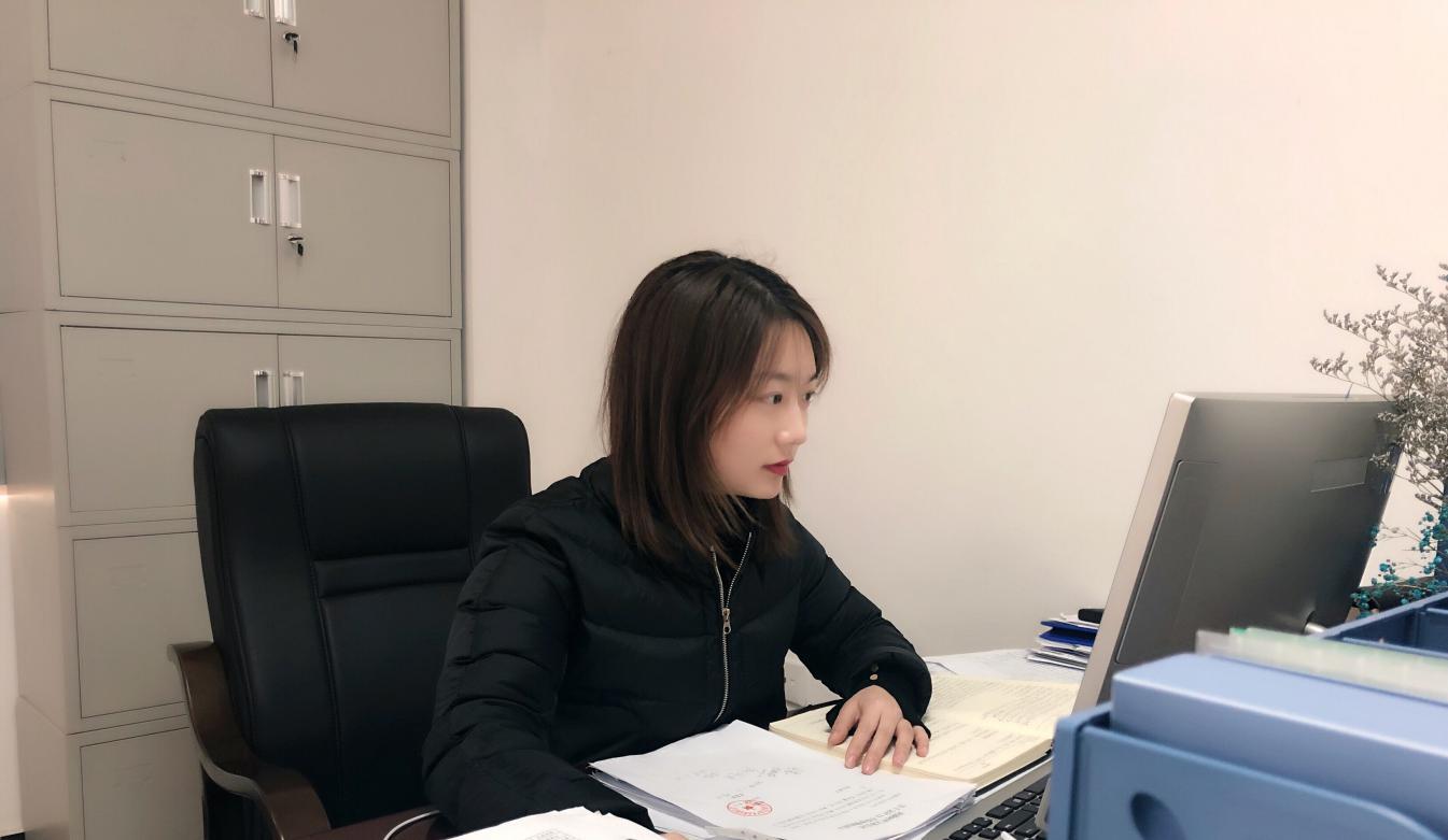 先進(jìn)個(gè)人——胡小雨