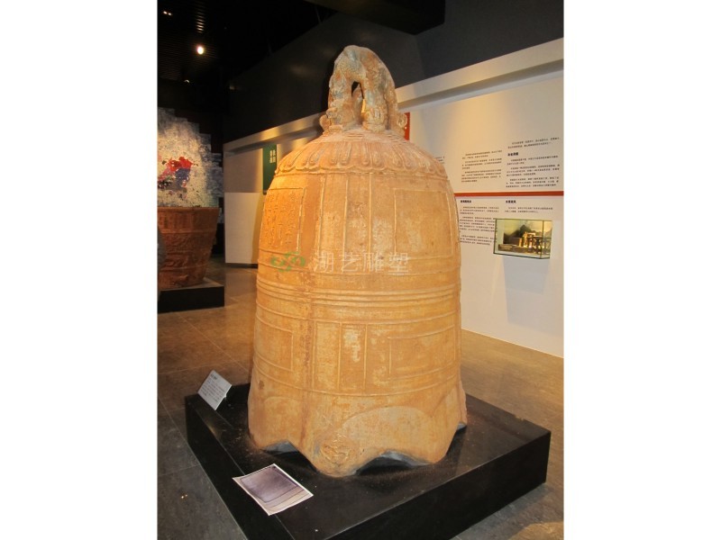 山東省萊蕪鋼鐵博物館雕塑群之"盤龍?zhí)珮O鐘"-鑄銅雕塑