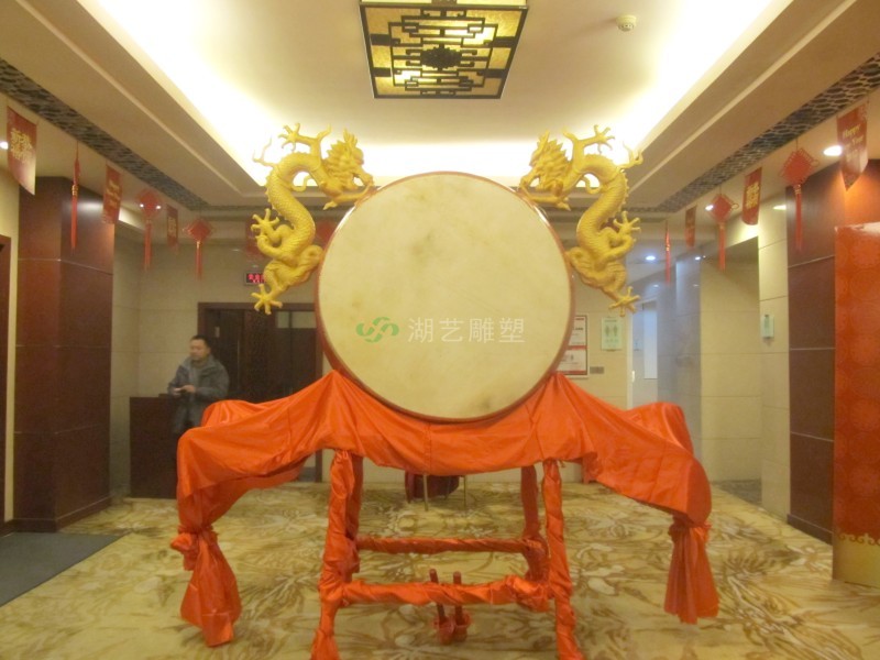 梨園大酒店"舞鼓豐登"-玻璃鋼雕塑