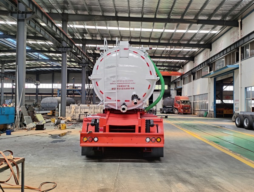 3 Axle 20000 Liter Vacuum Suction Semi Trailer 3 Axle 20000 Liter Vacuum Suction Semi Trailer