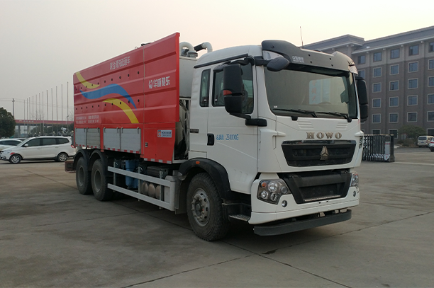 Howo TX Truck with Tank Cleaning Suction Pipeline Combined Dredging Truck Howo TX Truck with Tank Cleaning Suction Pipeline Combined Dredging Truck