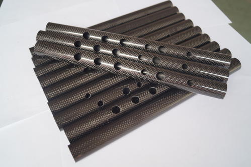 Carbon fiber is divided into T grade and M grade, Jiangsu Rui control carbon fiber composite finishing equipment