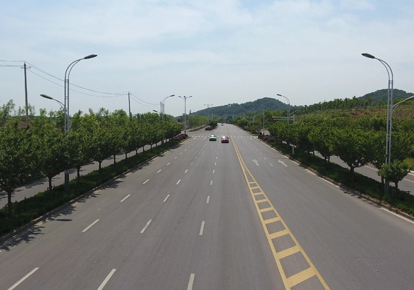 Guantangqiao Road, Zhenjiang City 1