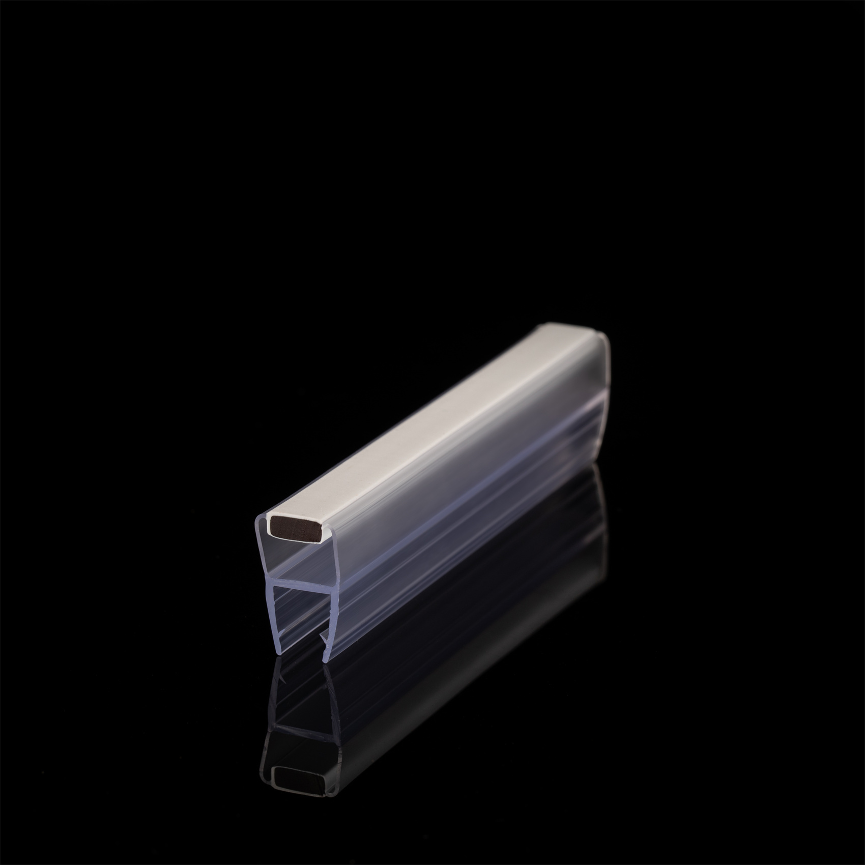 8008GB PVC Bathroom Partition Magnetic Sealing Strip