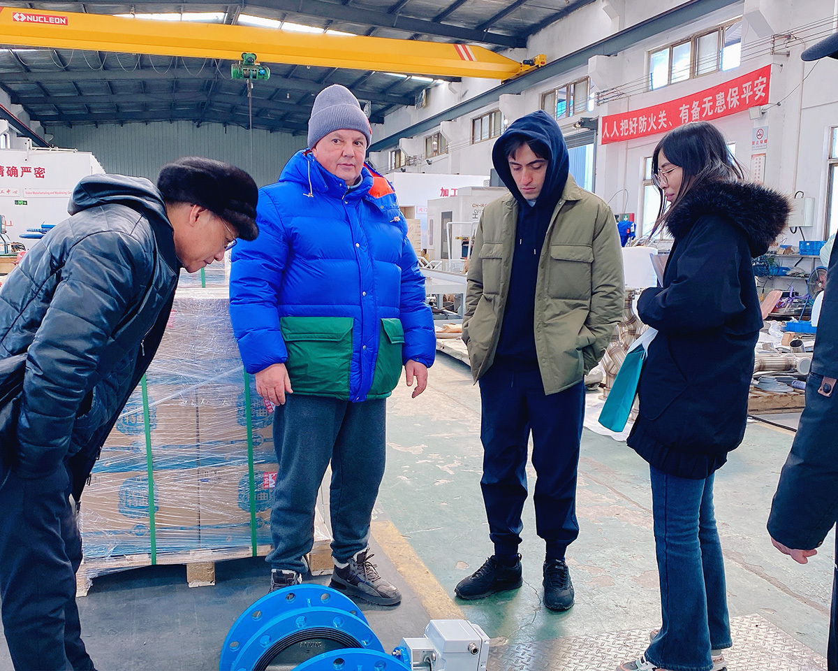 20231222 Russian customer visited us 20231222 Russian customer visited us