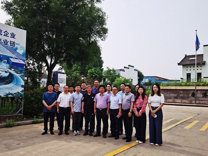 Chongqing delegation to Xuelong to inspect the assembly base and assembly farm application technology