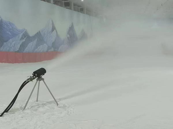Single-nozzle Indoor Snow Making Machine